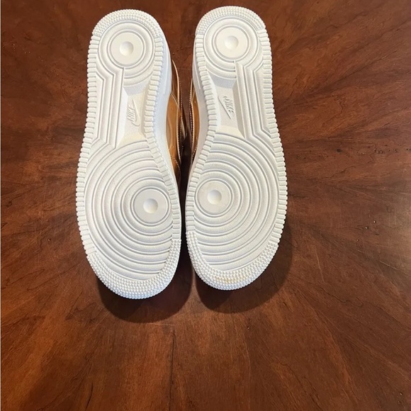 SSSSOOOOOOOLLLLLDDD - Picture 7 of 7